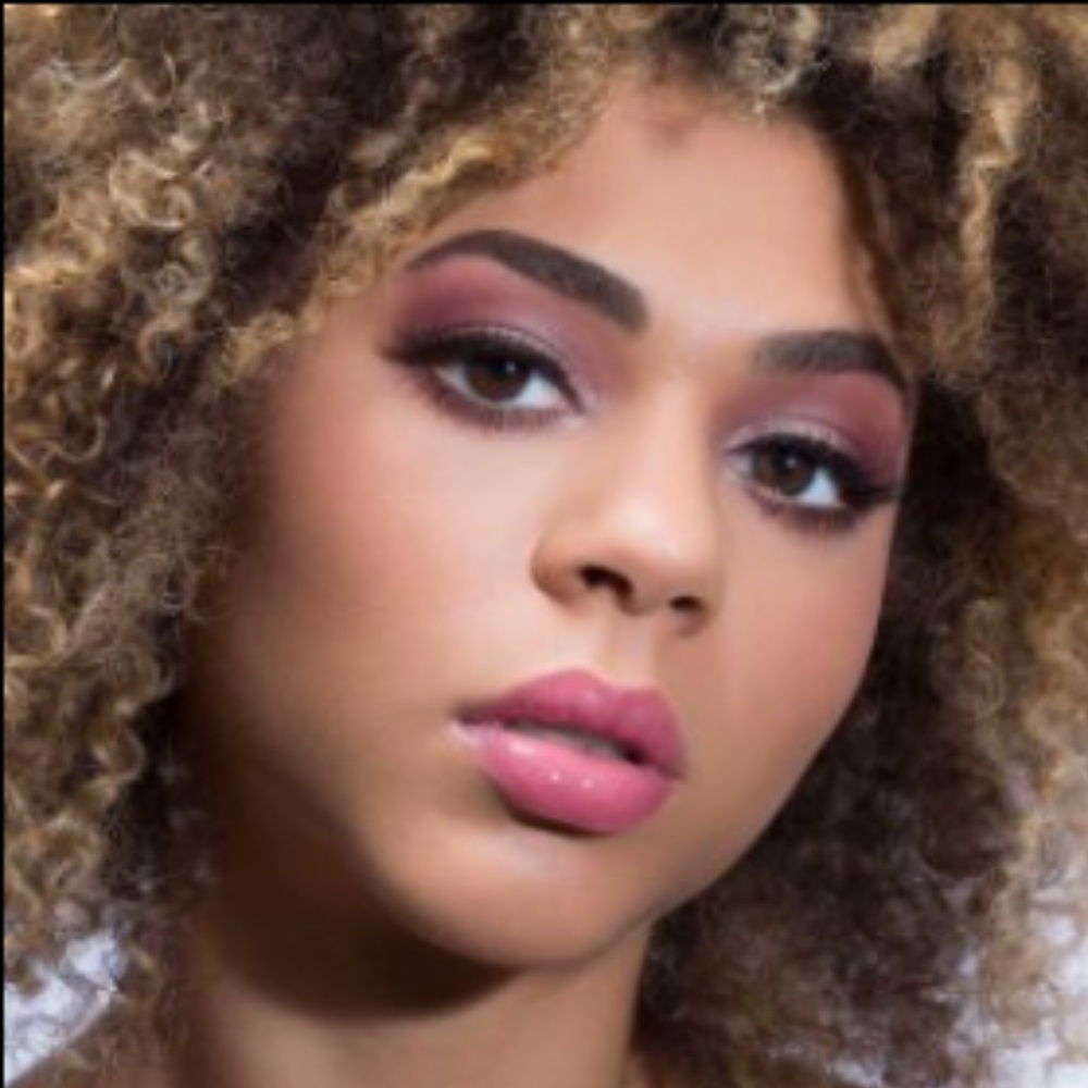 Buxom Party Girl Pink Eyeshadow